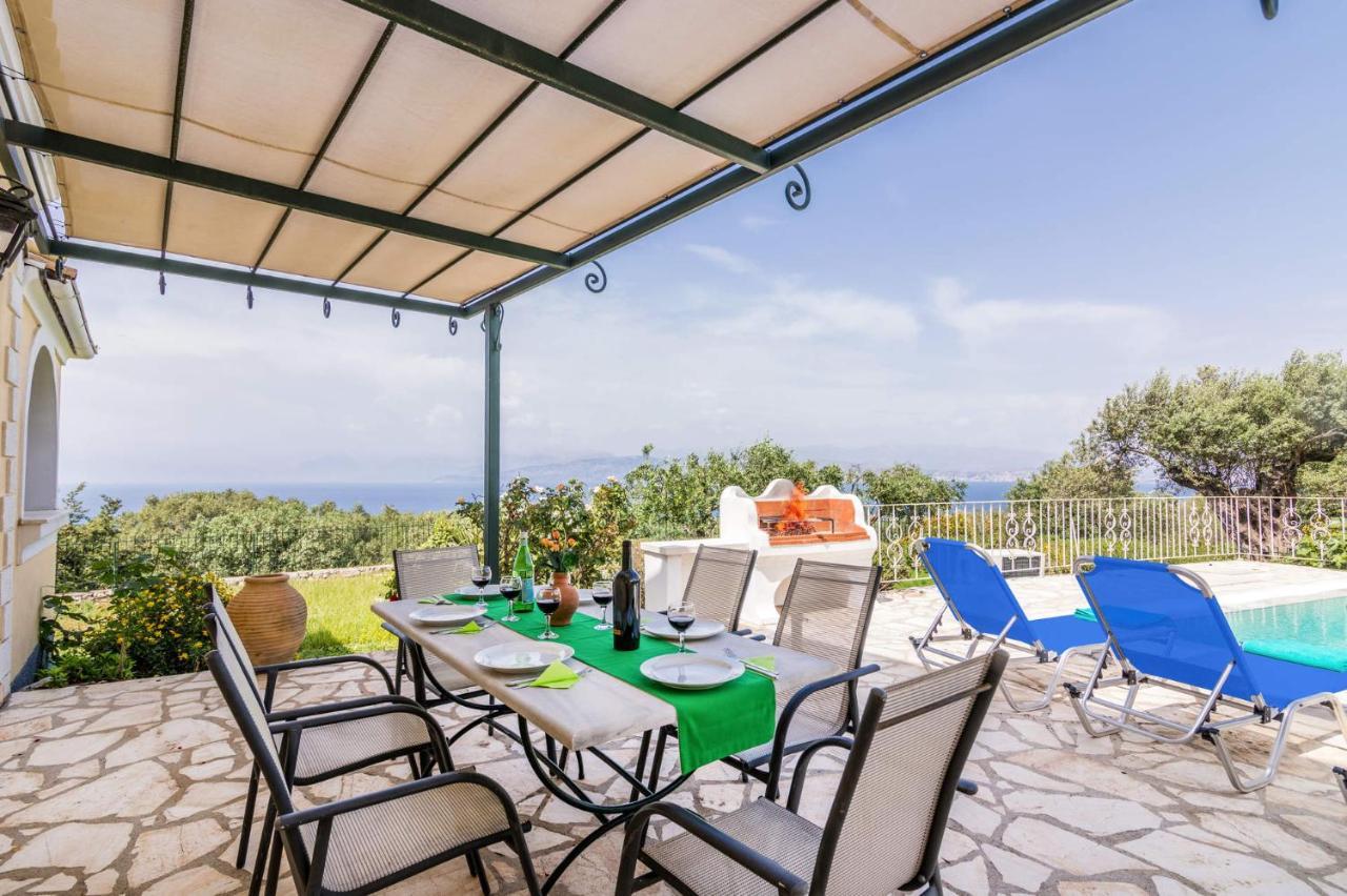 Villa Vingla By Villa Plus Kassiopi Exterior foto