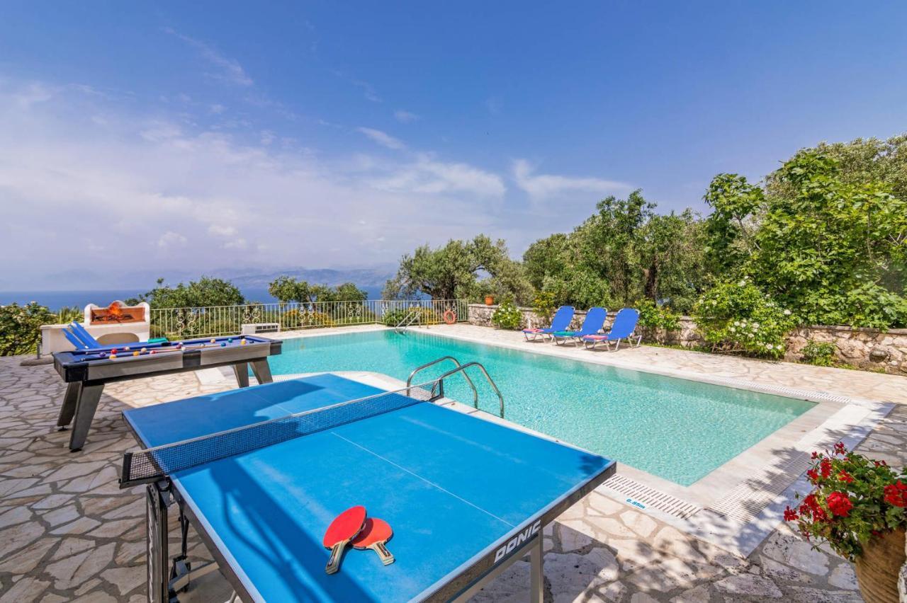 Villa Vingla By Villa Plus Kassiopi Exterior foto